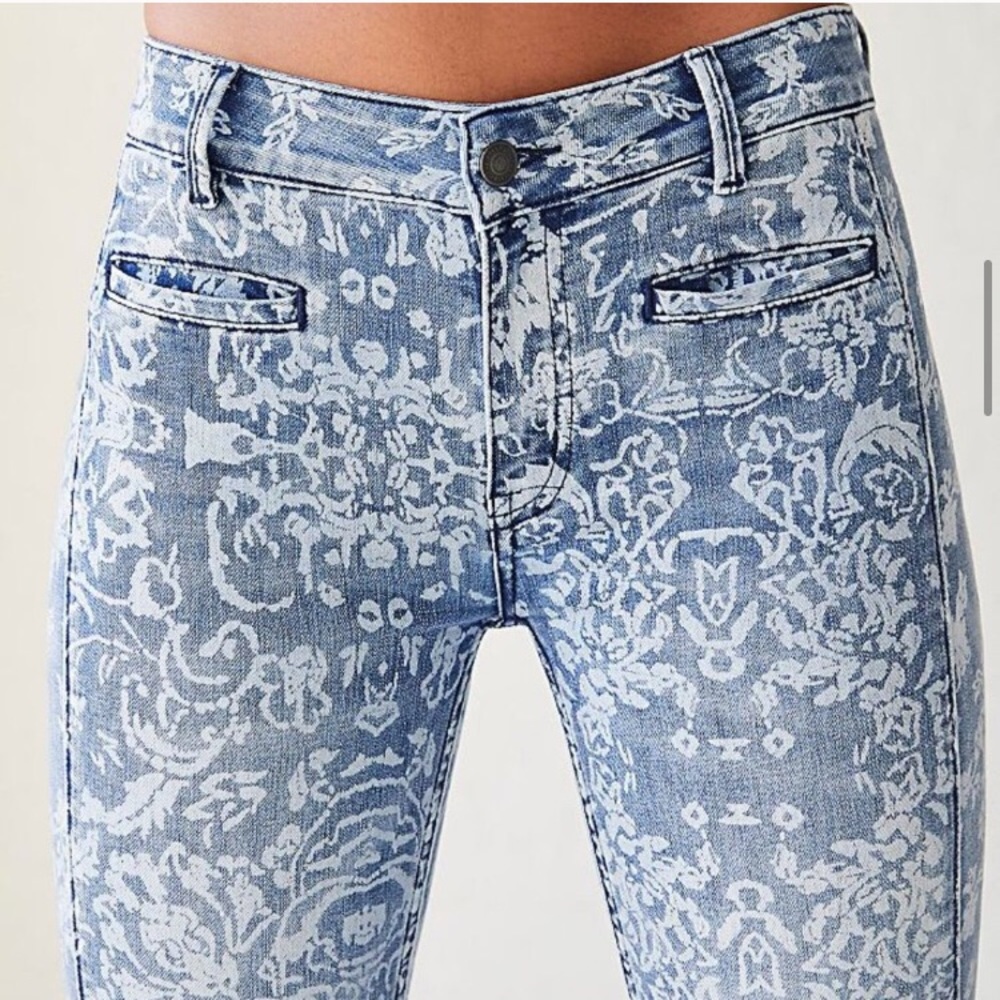 Free People Dream Lover Paisley Flair Jeans! - Picture 4 of 5